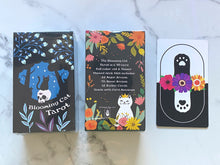 Load image into Gallery viewer, BLOOMING CAT TAROT Deck and Bag Set, Tarot for Cat Lovers, Cat Tarot, Cute Tarot Deck, Cat Tarot Deck, The Empress
