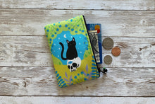Load image into Gallery viewer, Black Cat and Skull Coin Purse, Small Pastel Cheery Cute Cat Zip Pouch, Small Wallet, Blooming Cat Bag, Cat Lover Gift Idea, Holiday Gift
