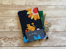 Load image into Gallery viewer, The FOOL Cat Tarot Card Coin Purse, Small Zip Pouch, Small Wallet, Blooming Cat Bag, Tarot Gift Idea, Holiday Gift
